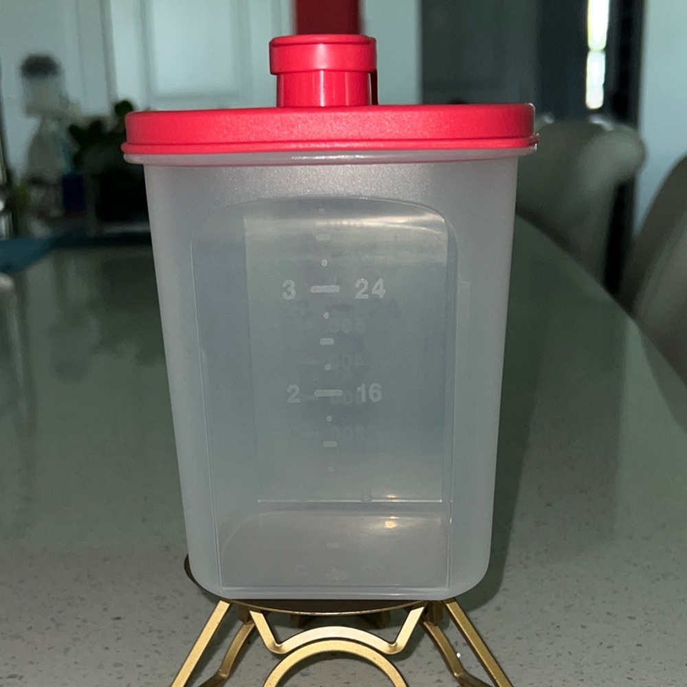 Tupperware Coral-Lid Food/ Liquid Storage Container with Pour Spout - Picture 2 of 5